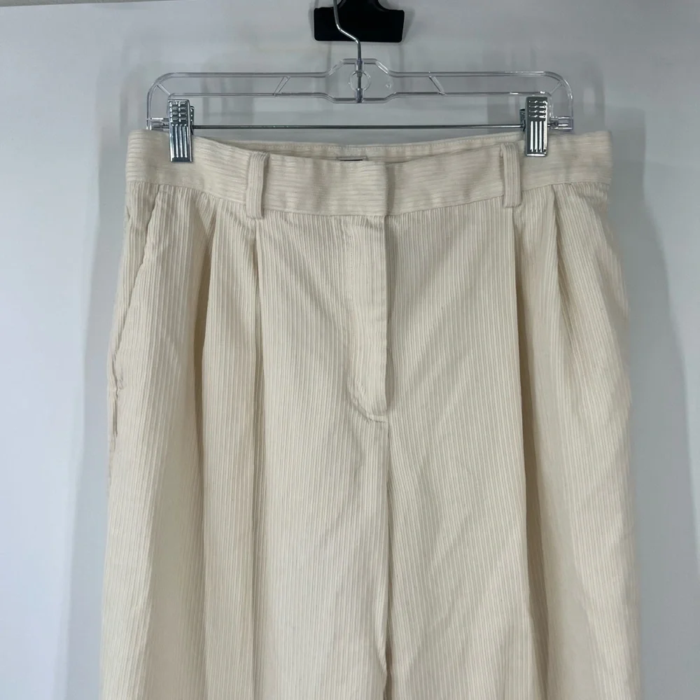 Toteme Pleated Silk and Organic Cotton-Blend Corduroy Wide-Leg Pants in Ecru - Picture 3 of 11